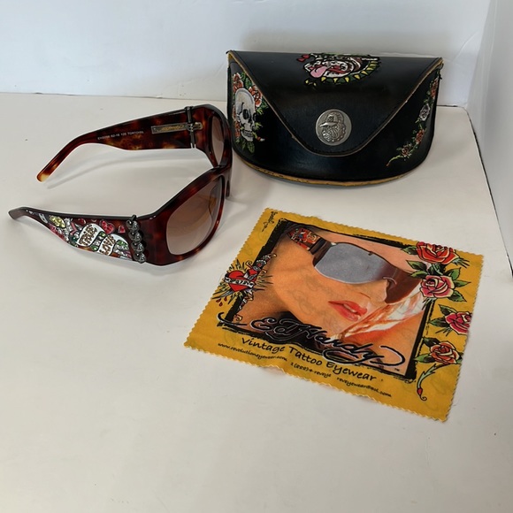 Vintage Ed HardyTattoo,True Love/Bulldog, SwarovskiCrystal & Tortoise Sunglasses - Picture 7 of 12
